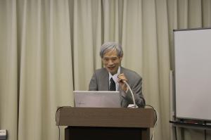 午前の講義中の塩路会長